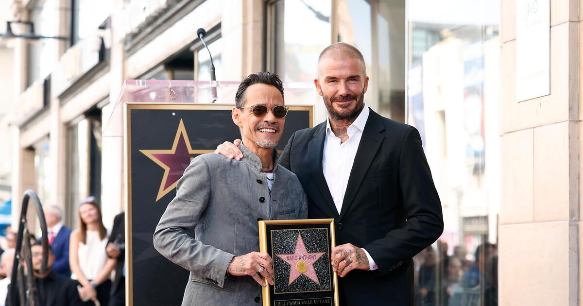 David-Beckham-ueberrascht-Marc-Anthony-auf-dem-Walk-of-Fame.jpg