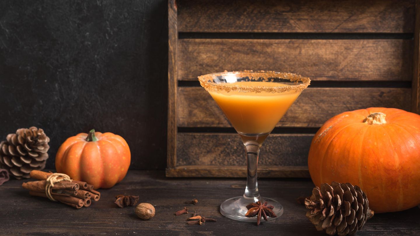 Kuerbisliebe-Mit-diesem-Pumpkin-Spice-Martini-feiern-wir-in-den-Herbst-hinein.jpg