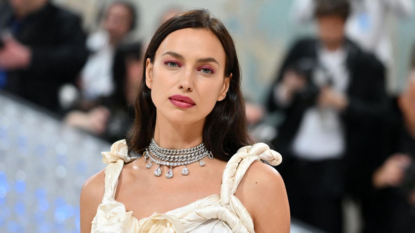 Nach-Turtelurlaub-mit-Ex-Bradley-Cooper-–-Irina-Shayk-datet-Tom-Brady-noch.jpg