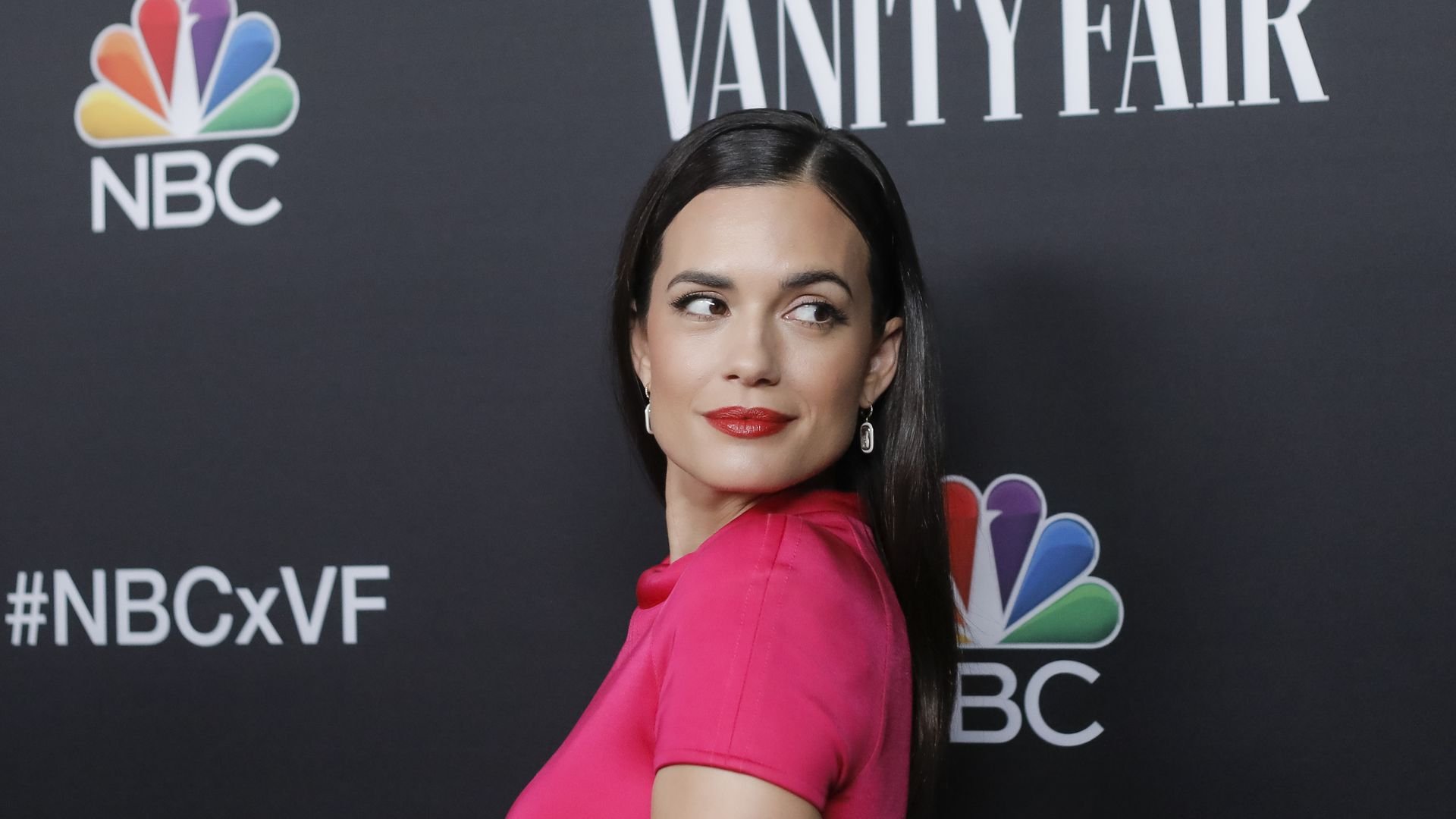 Pretty-Little-Liars-Star-Torrey-DeVitto-hat-sich-verlobt.jpg