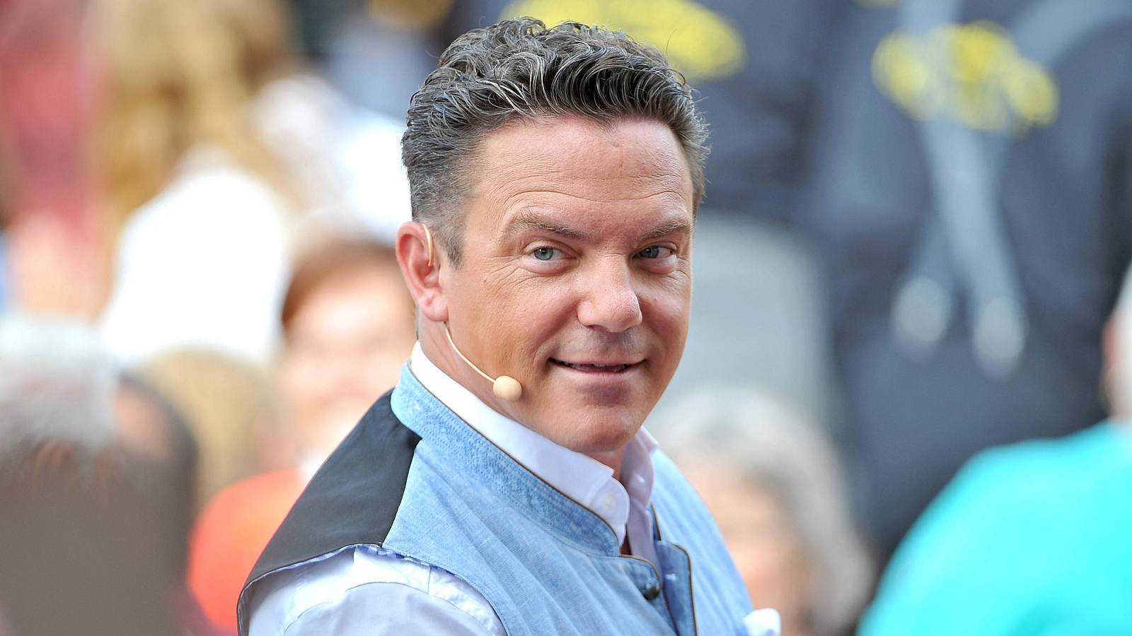 Stefan-Mross-Jaa-jetzt-ist-sein-Glueck-perfekt-InTouch.jpg