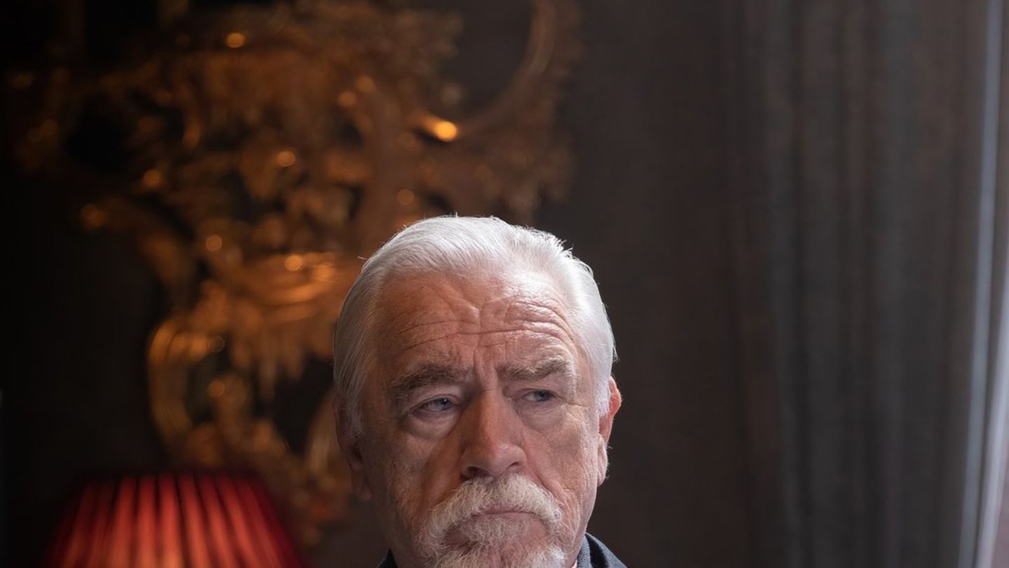 Brian-Cox-als-sadistischer-Show-Schurke.jpg