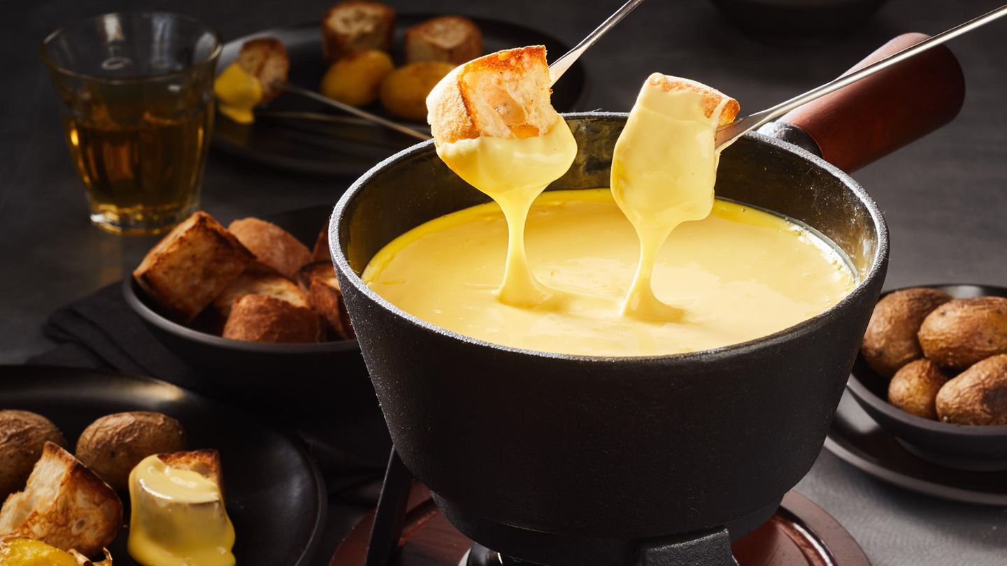 Fondue-Set-Von-Bruehe-bis-Kaese-–-diese-5-Modelle-garantieren-Hochgenuss.jpg