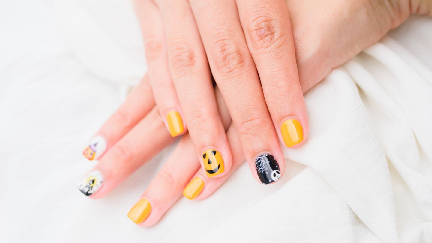 Halloween-2023-Kreative-und-einfache-Nail-Art-zum-Selbermachen.jpg