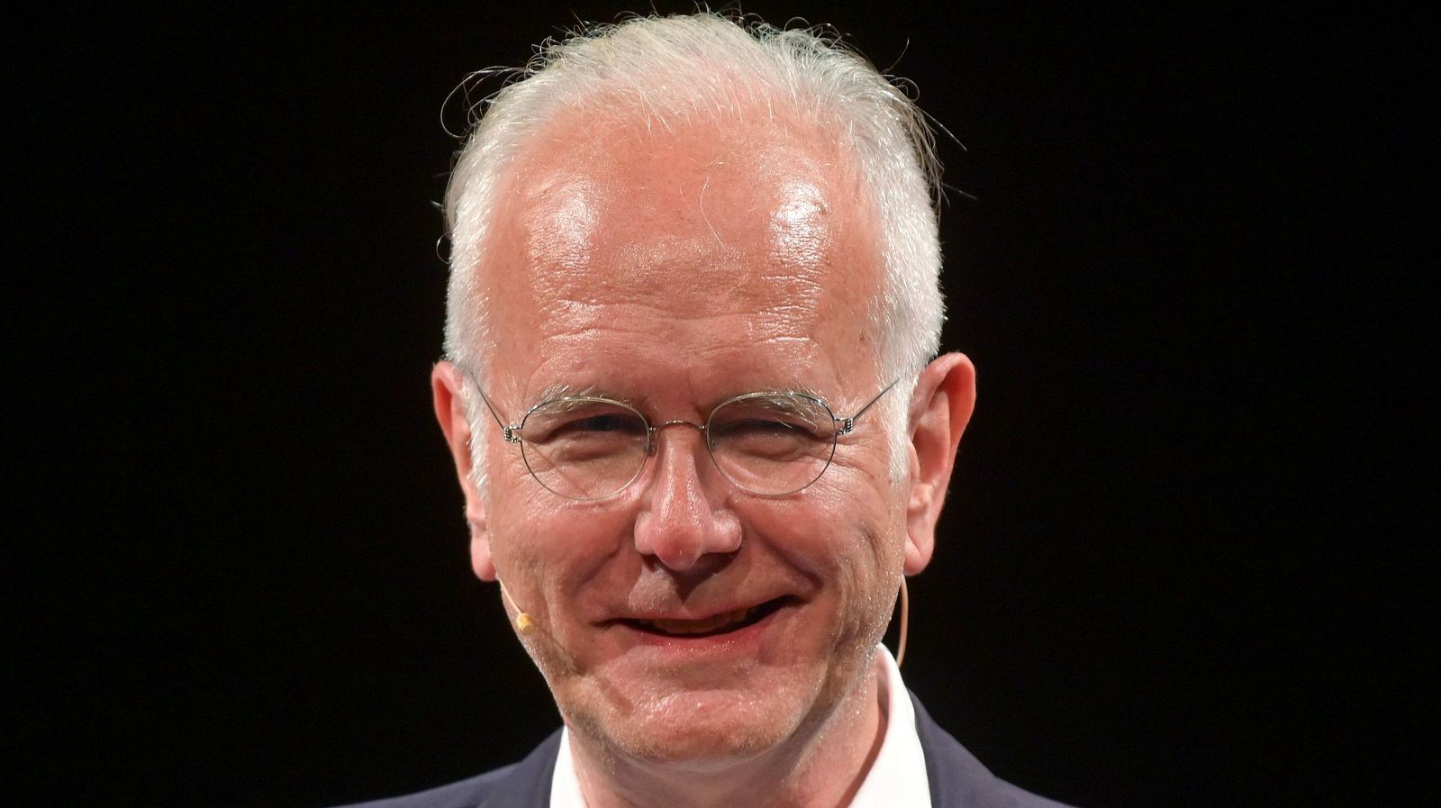 Harald-Schmidt-Bilder-aufgetaucht-So-sieht-sein-Leben-nach-der-Talkshow-Rente-aus-InTouch.jpg