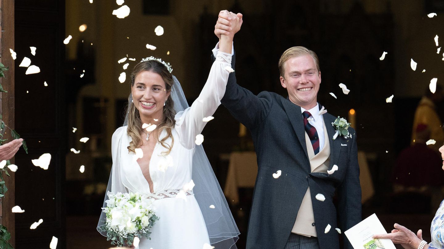 Natacha-Roumiantzoff-Erzherzog-Alexander-Ihre-Hochzeitsgaeste-sorgten-fuer-gleich-zwei-Babyueberraschungen.jpg