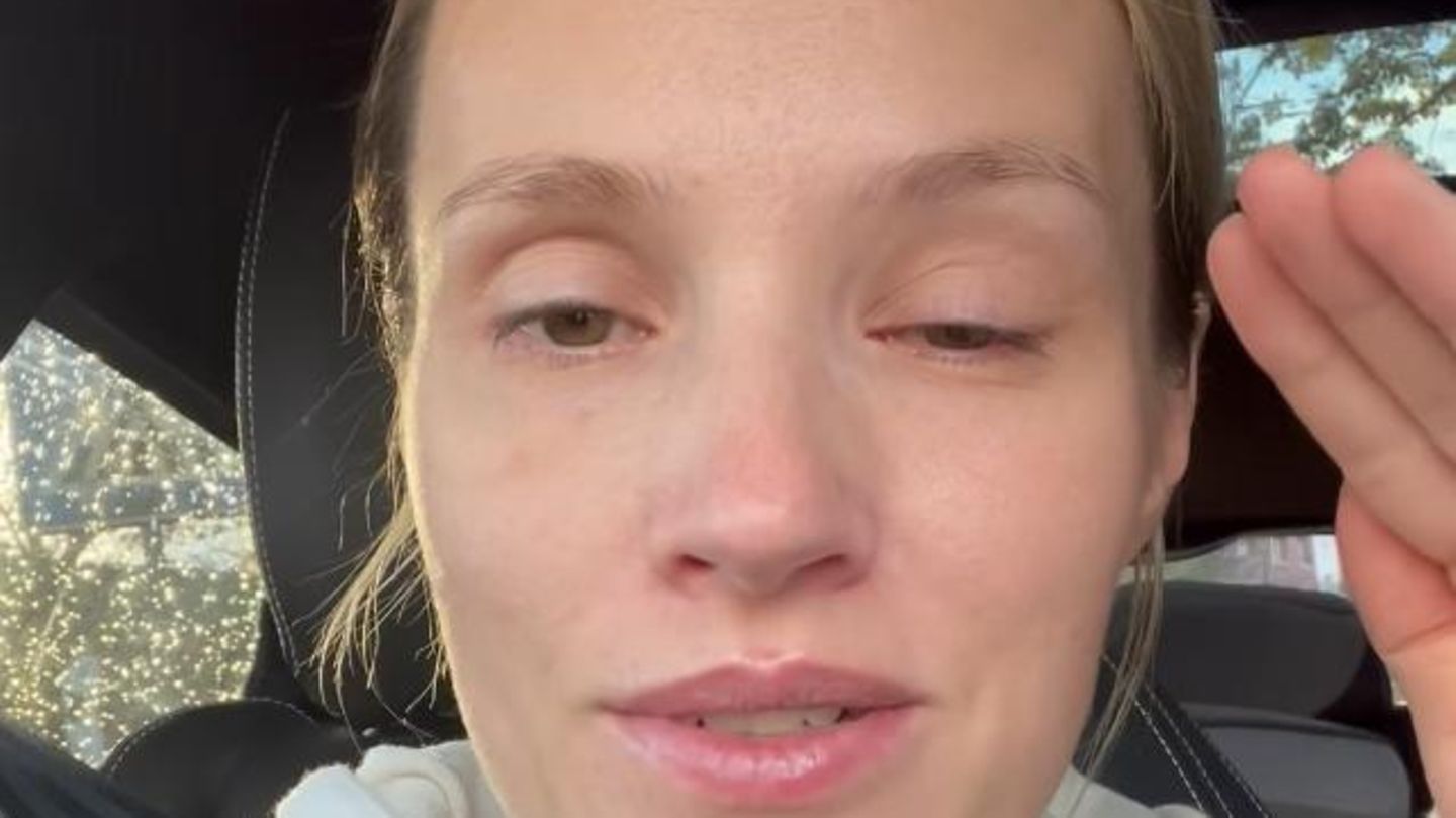 Anna-Hofbauer-Horrorschmerzen-Sie-hatte-fiesen-Unfall-beim-Wickeln.jpg