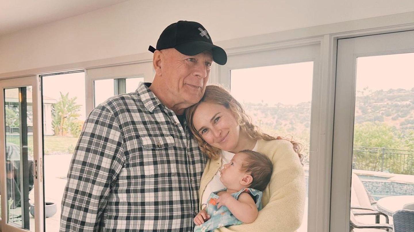 Bruce-Willis-Tochter-Rumer-schwaermt-von-seinen-Grossvater-Qualitaeten.jpg