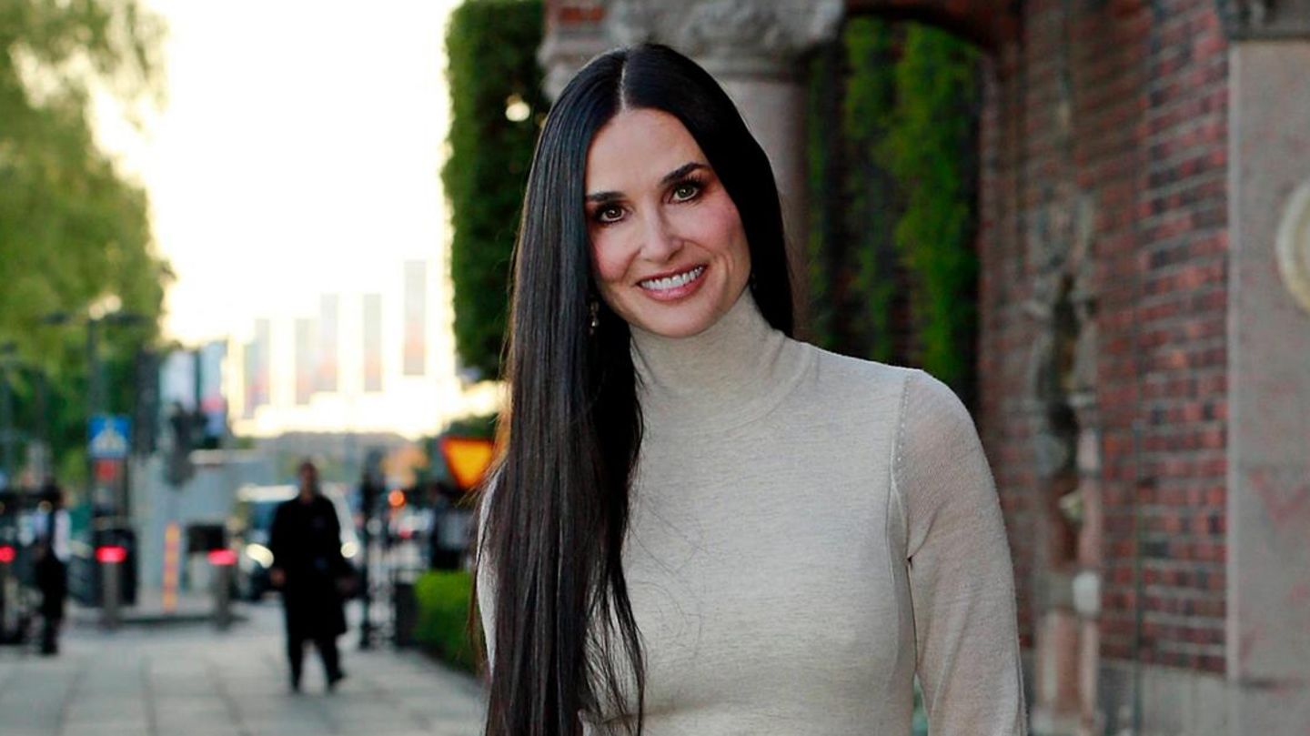 Demi-Moore-Kurz-vor-ihrem-61.-Geburtstag-begeistert-sie-mit-Bikini-Bild-auf-Instagram.jpg