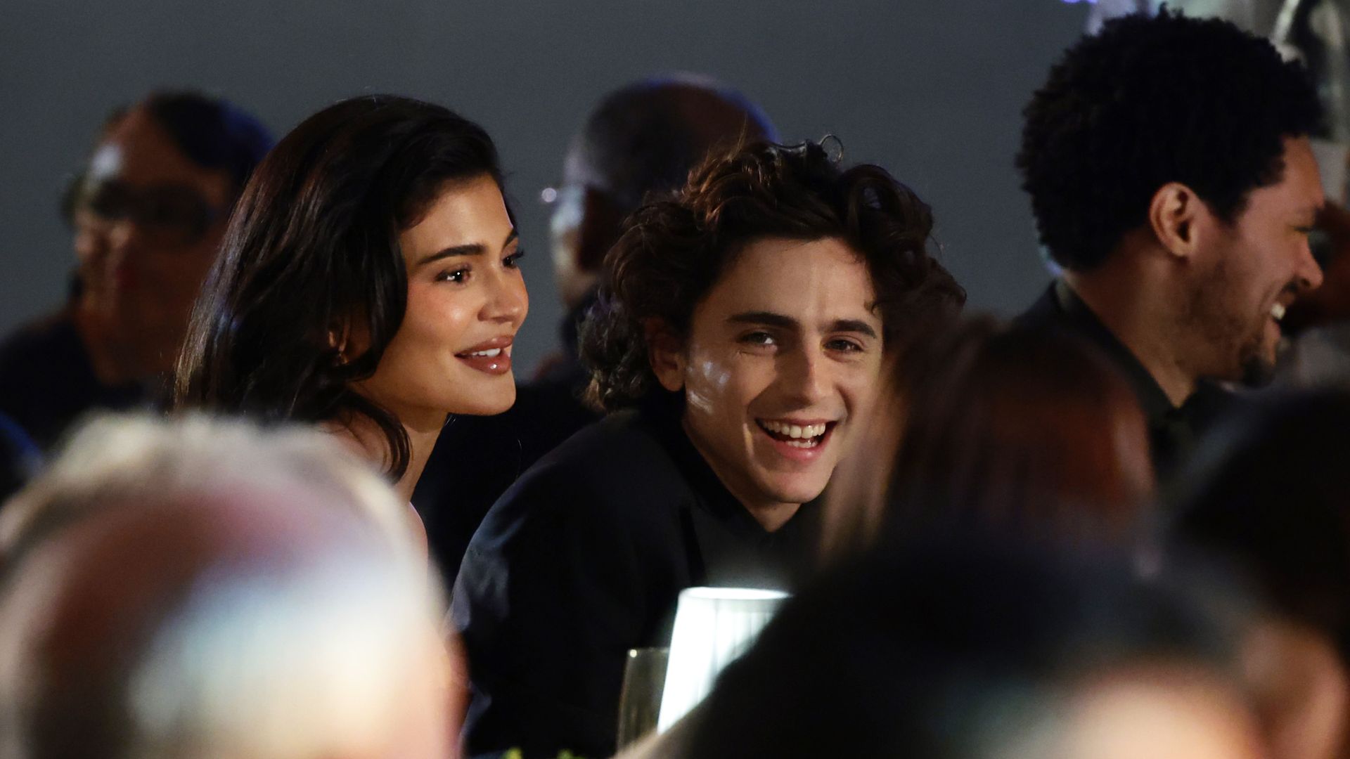 Kylie-Jenner-und-Timothee-besuchen-gemeinsam-Preisverleihung.jpg