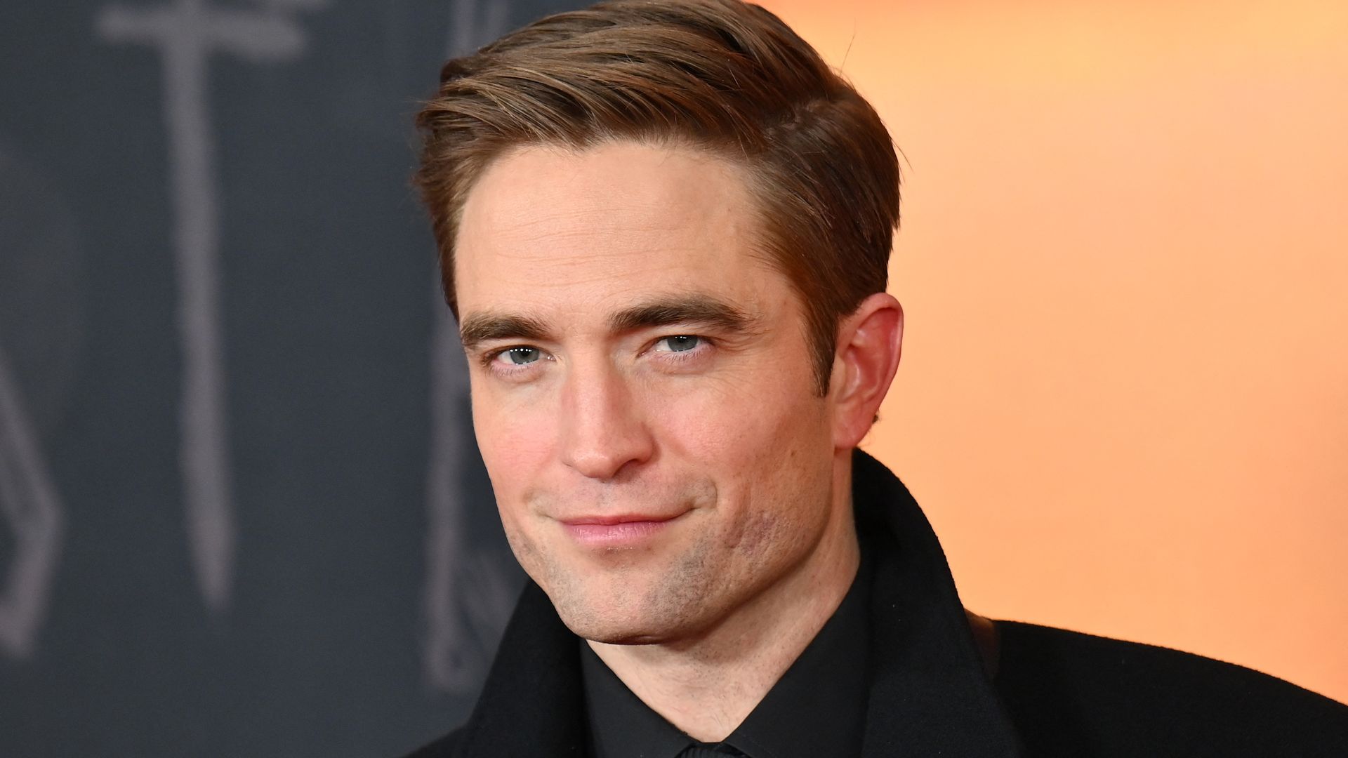Nach-Babynews-Robert-Pattinson-entspannt-bei-Wanderung.jpg