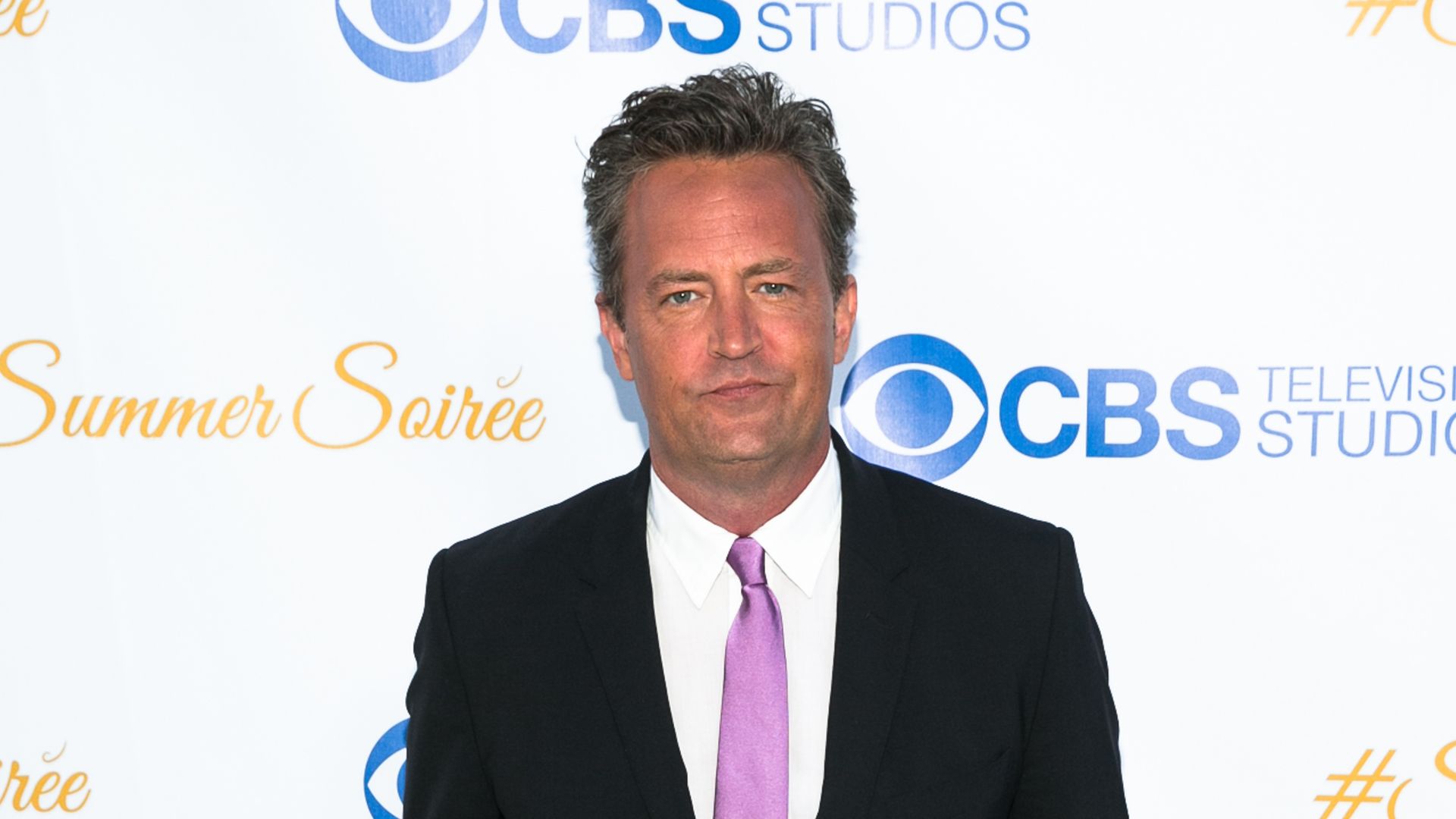 Nach-ploetzlichem-Tod-Matthew-Perry-wurde-nun-beerdigt.jpg