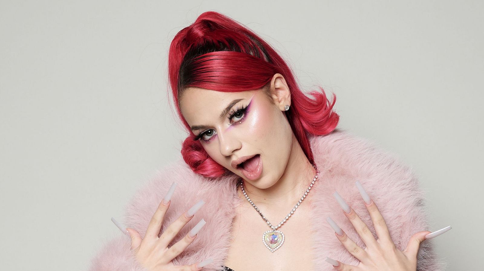 Rapperin-badmomzjay-Eindeutige-Zeichen-Steht-sie-als-Bambi-Gewinnerin-bereits-fest-InTouch.jpg