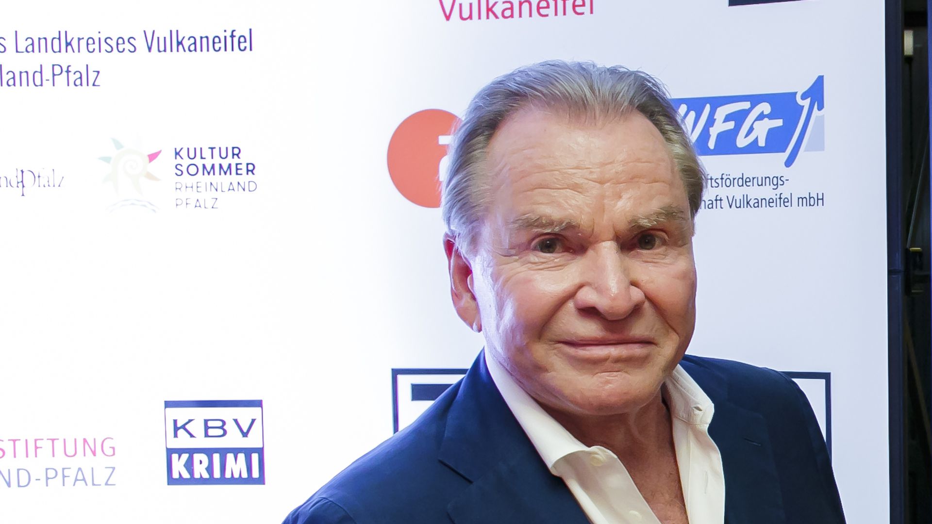 Nach-Bruder-Elmars-Tod-Fritz-Wepper-hat-eine-Blutvergiftung.jpg
