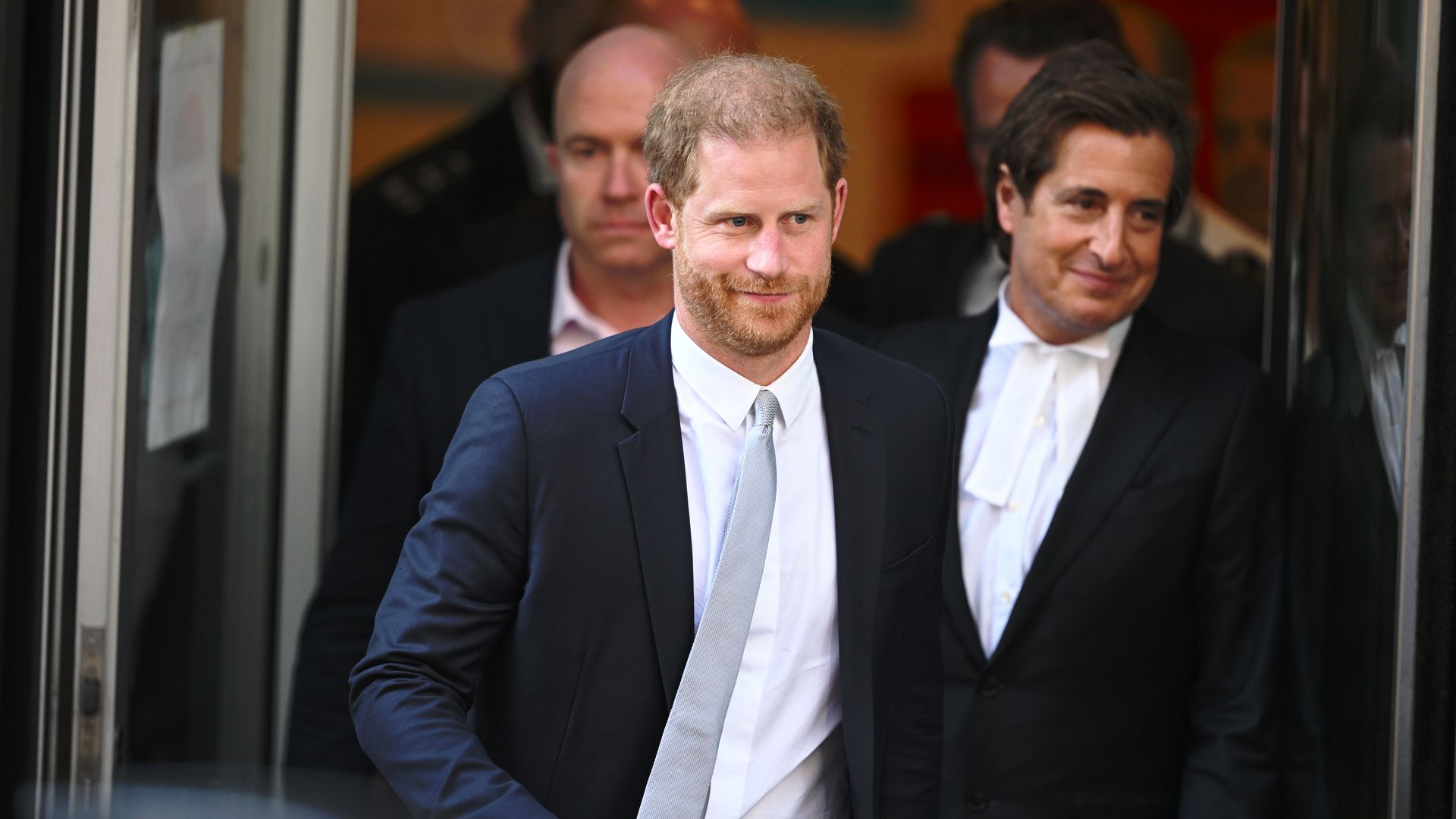 Prinz-Harrys-erste-Worte-nach-Teilsieg-im-Hacking-Prozess.jpg