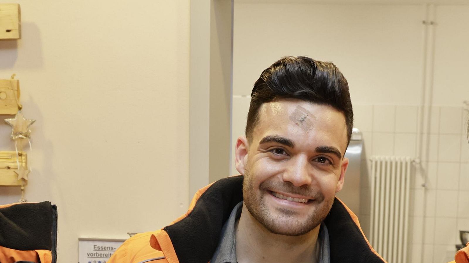 Stefano-Zarrella-Es-bedeutet-mir-sehr-viel-Emotionale-Botschaft-an-seine-Community-InTouch.jpg
