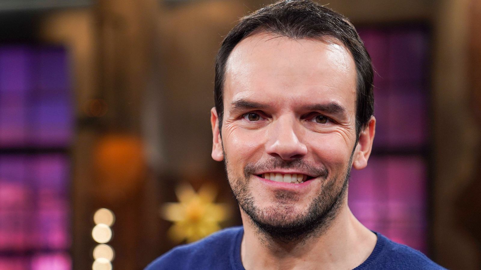 Steffen-Henssler-Ihm-verdankt-der-TV-Koch-seine-Karriere-InTouch.jpg
